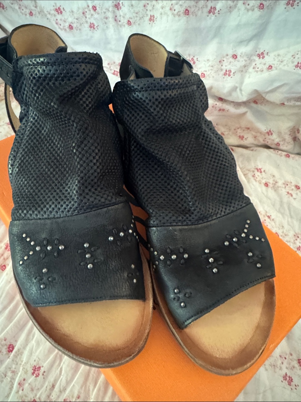 GREAT CONDITION! Miz Mooz Black Studded Open-Toe Women's Sandals “FIFI” Sz 42